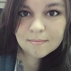 Meet your Posher, Cassandra